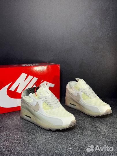 Кроссовки женские Nike Air Max 90