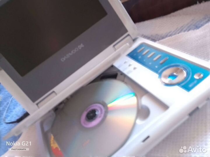 Портативный видеопроигрыватель