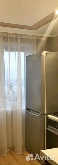 Холодильник Бирюса FD1V537 бу