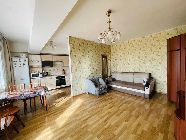 2-к. квартира, 76,5 м², 5/9 эт.