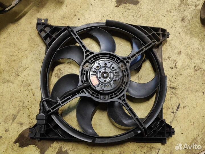 Вентилятор кондиционера Hyndai Santa Fe classic