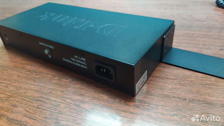 Сетевой коммутатор D-Link 10/100 Switch DES-1016D