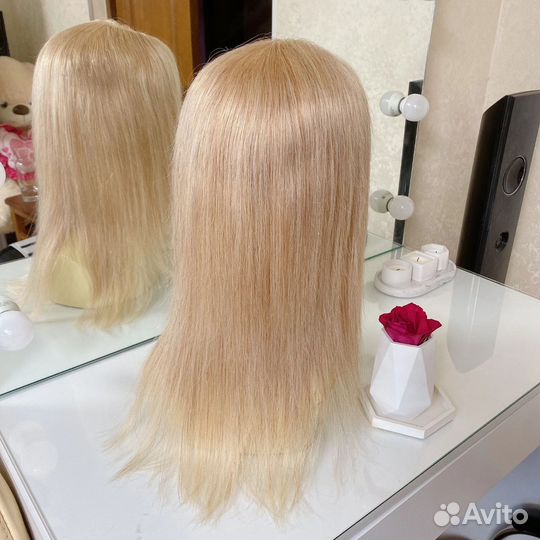 Новый парик из натуральных волос блонд