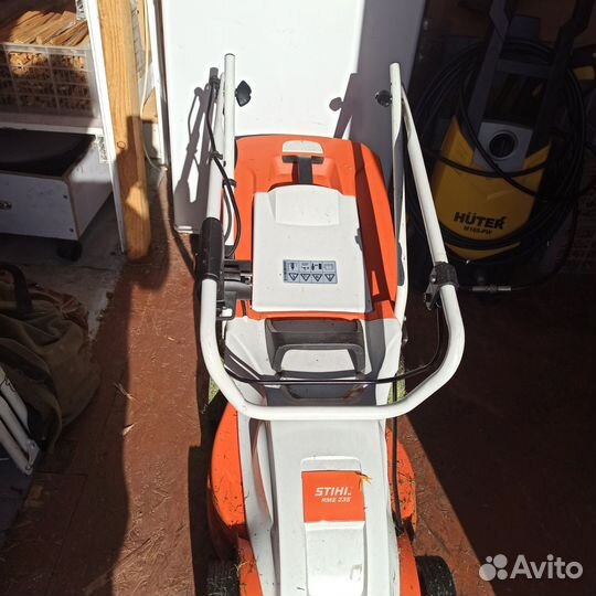 Газонокосилка stihl