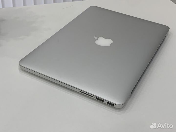 MacBook Pro 13 2016 i5/8/128 гб + Sims 4