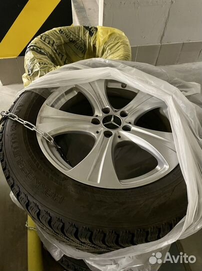 Nokian Tyres Hakkapeliitta R3 SUV 235/60 R18