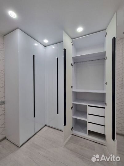 Стенка в гостиную