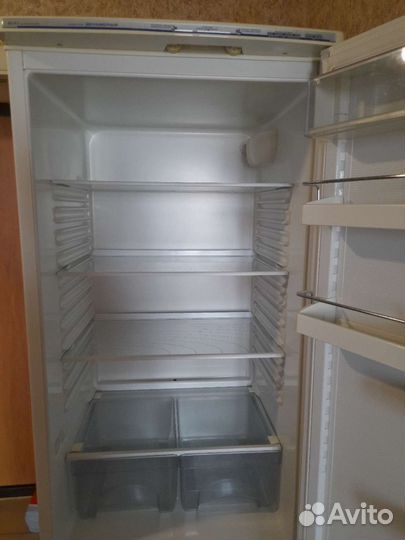 Холодильник Атлант, двухкамерный. См. описание