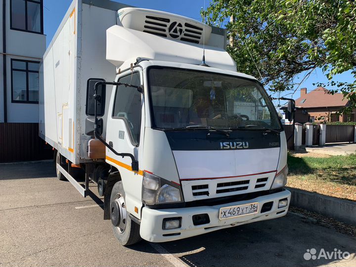 Isuzu NQR75, 2008