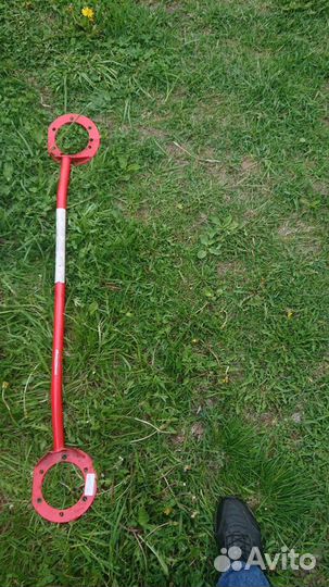 Продаю распорку передних стоек LADA