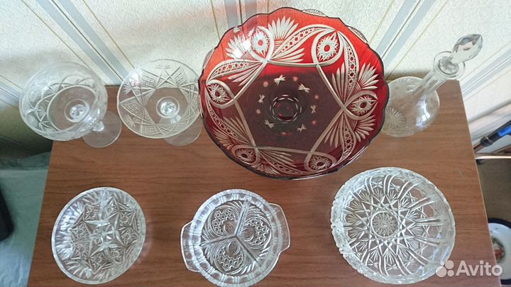 Хрустальная посуда в ассортименте: