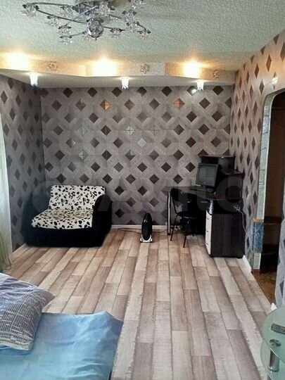 1-к. квартира, 42 м², 2/4 эт.