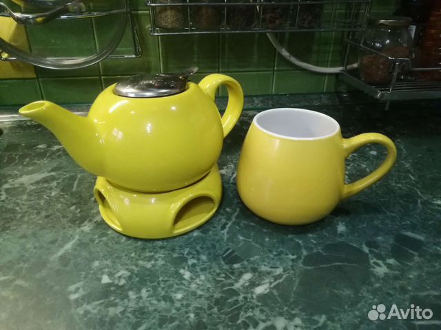 Заварочный чайник и кружка