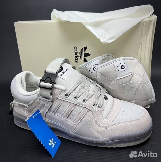 Кроссовки оптом