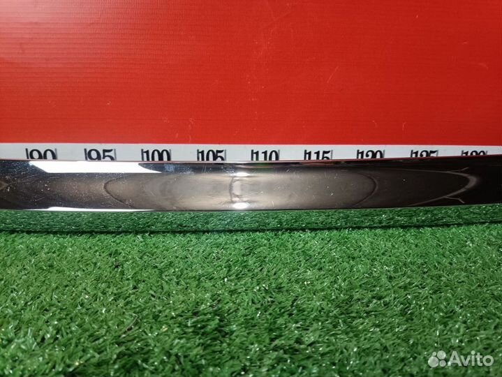 Накладка крышки багажника Lexus RX