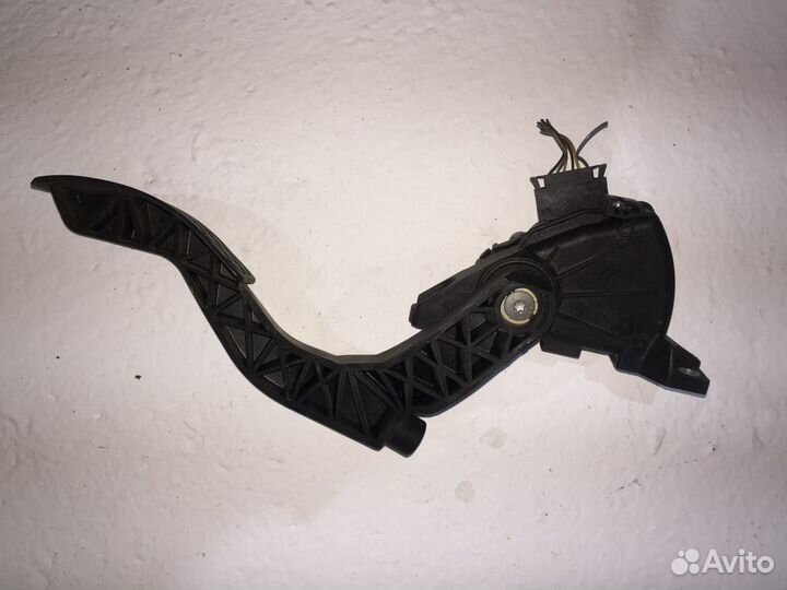 Электро педаль акселератора газа VW Passat B5+