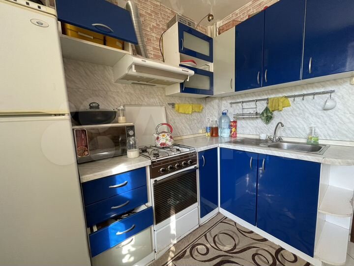 3-к. квартира, 65 м², 3/6 эт.