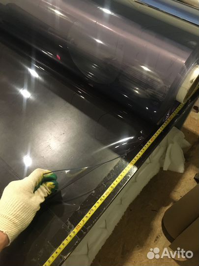 Пленка толщина 2 мм. Защитное бронирование стола