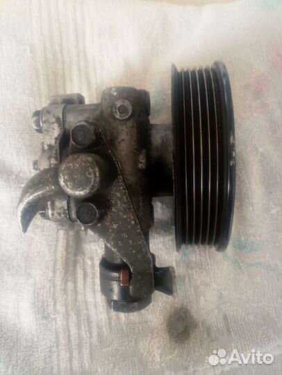 Насос гура KIA Sportage 2, Hyundai Tucson