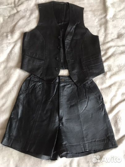 Кожаные шорты