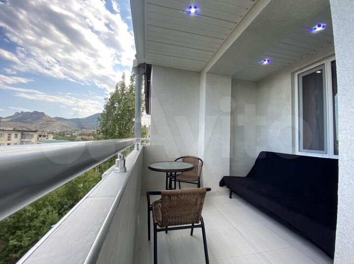 2-к. квартира, 52 м², 5/5 эт.