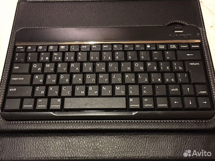 Чехол клавиатура для iPad