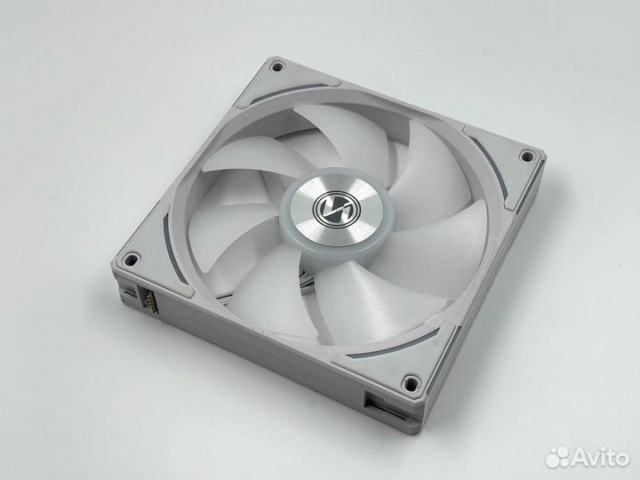 Вентиляторы Lian Li UNI FAN AL140 V2 White