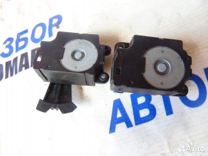 Моторчик для Peugeot 300 308 2007