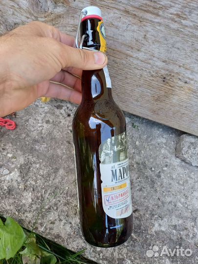 Бутылки с бугельной пробкой