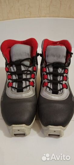 Лыжные ботинки fischer р 38