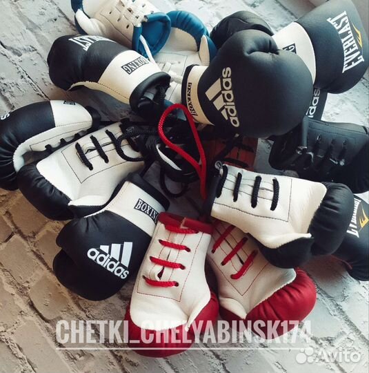 Перчатки боксерские (подвеска в авто)