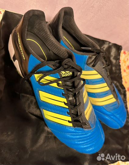 Бутсы adidas predator