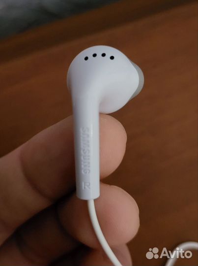 Проводные наушники samsung