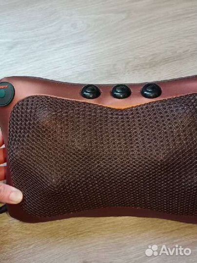 Массажная подушка для шеи