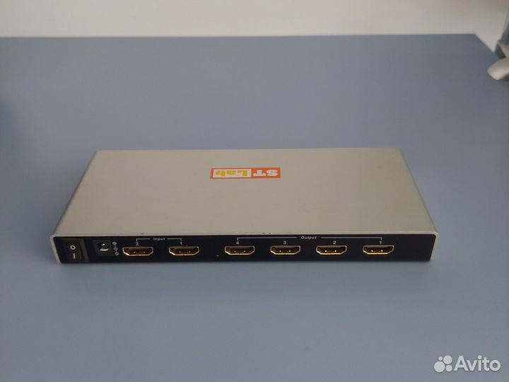 Разветвитель STLab M-400 hdmi Splitter