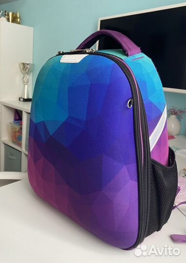 Рюкзак школьный для девочки Znatok