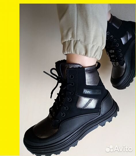 Ботинки adidas originals новые