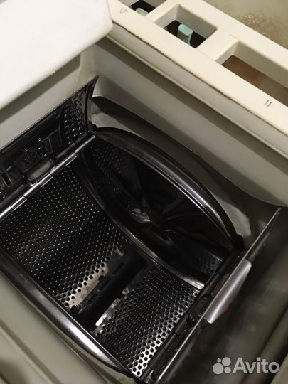 Стиральная машина с вертикальной загрузкой