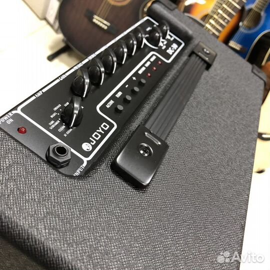 Гитарный комбоусилитель joyo dc30