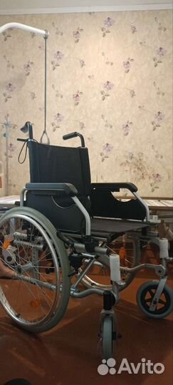 Коляска инвалидная