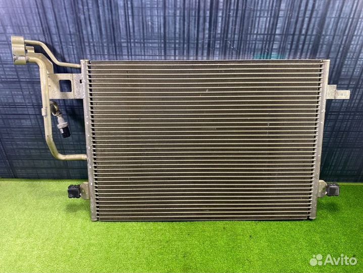 Радиатор кондиционера Volkswagen Passat B5 AMX