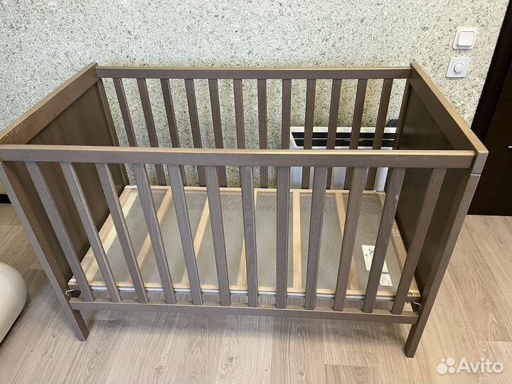 Детская кровать IKEA с матрасом