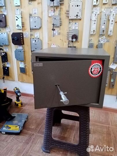 Вскрытие замков, авто, сейфы. Замена замков