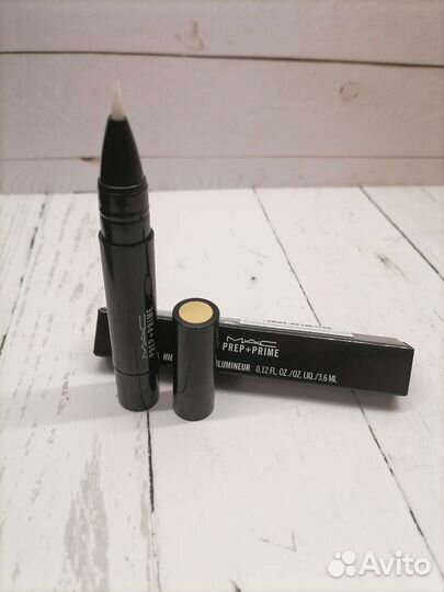 MAC База с эффектом сияния Тон light boost