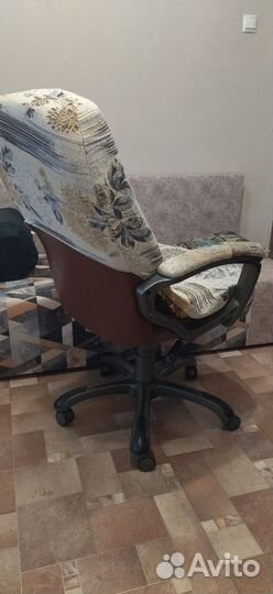 Компьютерное кресло