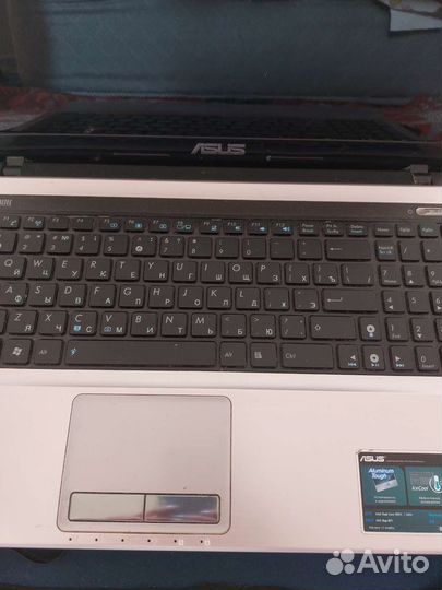 Ноутбук asus