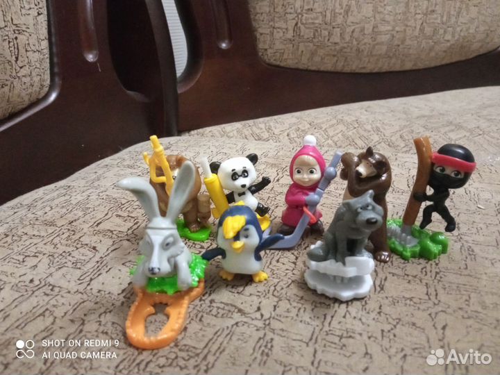 Киндер сюрприз Маша и медведь