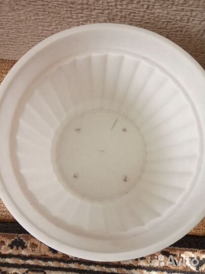 Цветочные горшки 3 штуки