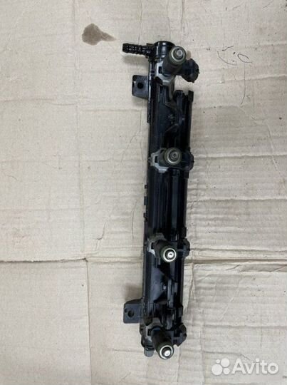 Рейка топливная Volkswagen Polo