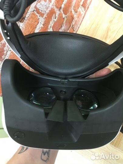 Комплект виртуальной реальности PS4 VR Black